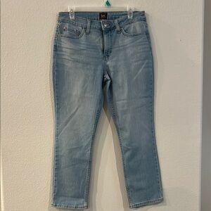 Lee Blue Ankle Cropped Jeans with Tapered Fit